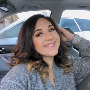 Meet your Posher, Briana